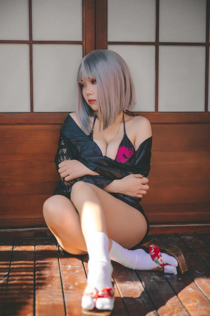 末夜787(修修猫ww) Cosplay高清写真资源合集下载